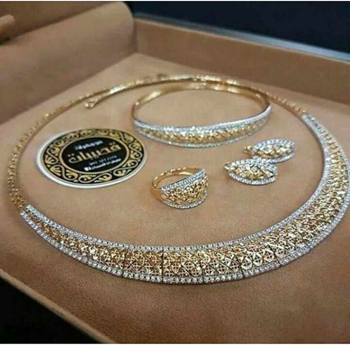 Exquisite American Diamond  Stone Full Set