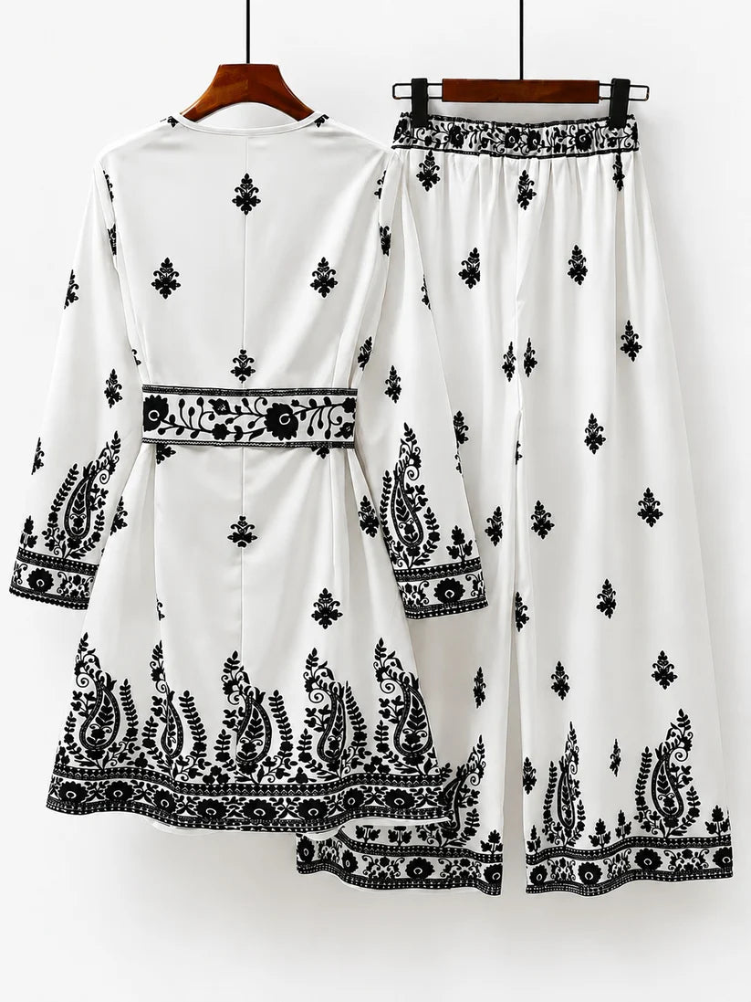 Floral Elegance Women's Matching Top & Pants Set