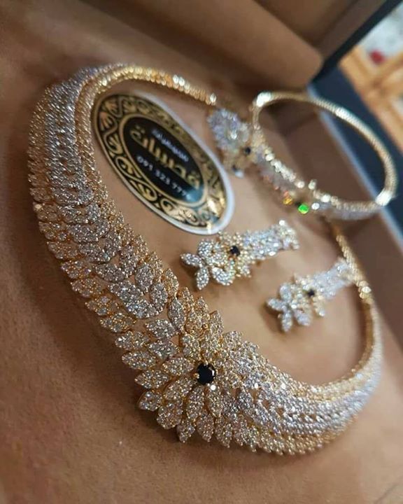 New American Diamond High Quality Earrings, choker, Jumka and necklace set