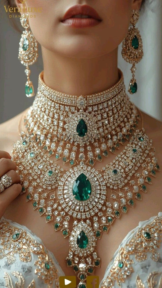 merican Diamond Green White stone Necklace set