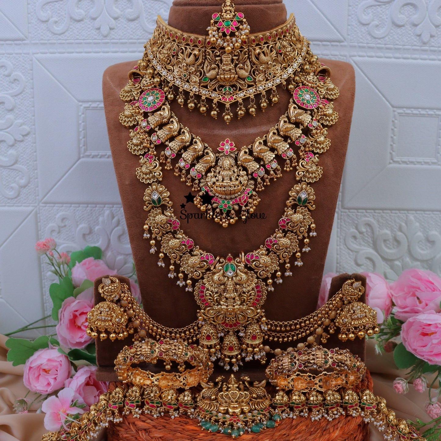 Exquisite Full Combo Jadau Kundan Lakshmi Pendant Necklace Set