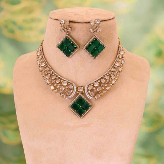 Emerald Katherina Victorian Jewellery Set