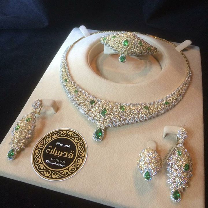 New American Diamond High Quality Earrings, choker, Jumka and necklace set