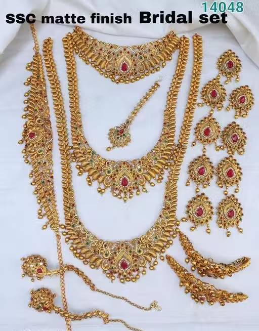 traditioal south indian bridal set jewellery for women and girls